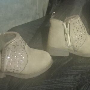 OshKosh B'gosh Tan Glitter Cutout Ankle Boots